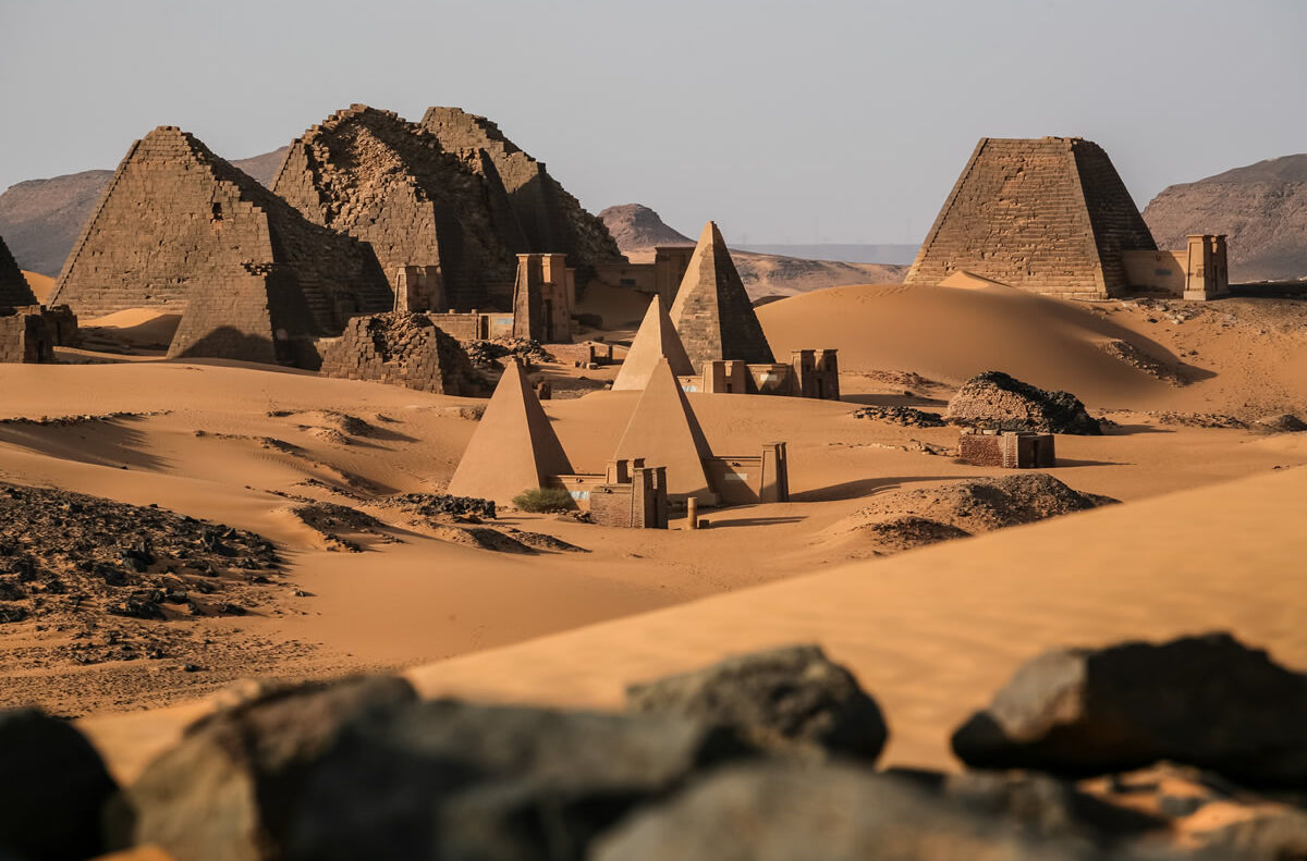 Pyramiden von Meroe in der Sahara-Wüste im Sudan