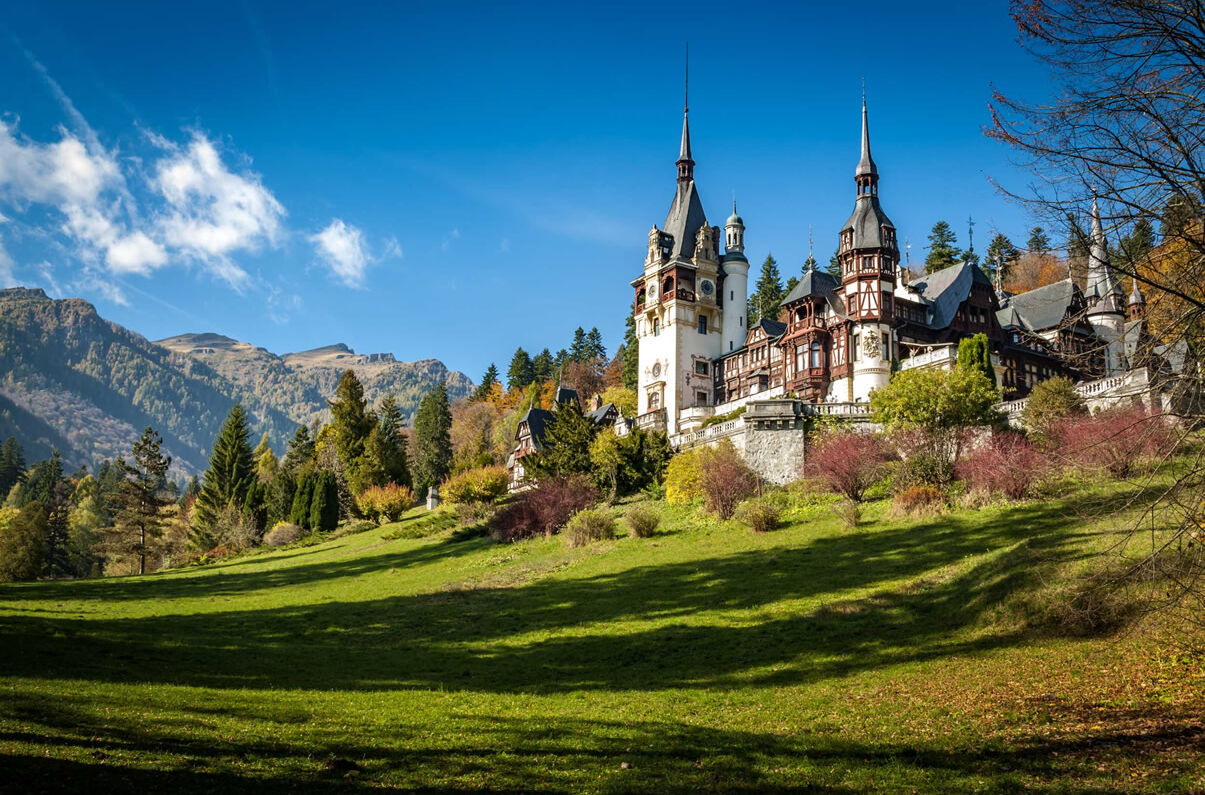 Schloss Peleș in der Stadt Sinala in Rumänien