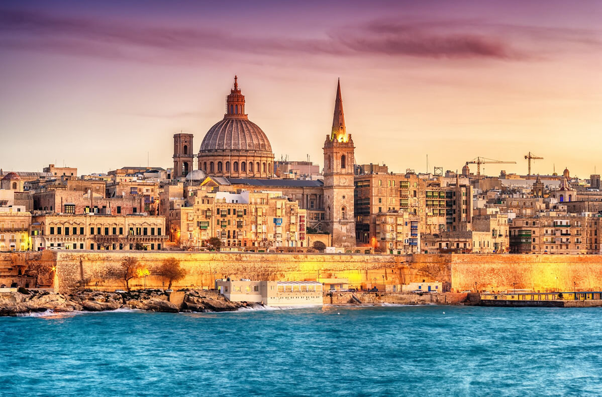 Skyline von Valletta in Malta im Sonnenuntergang